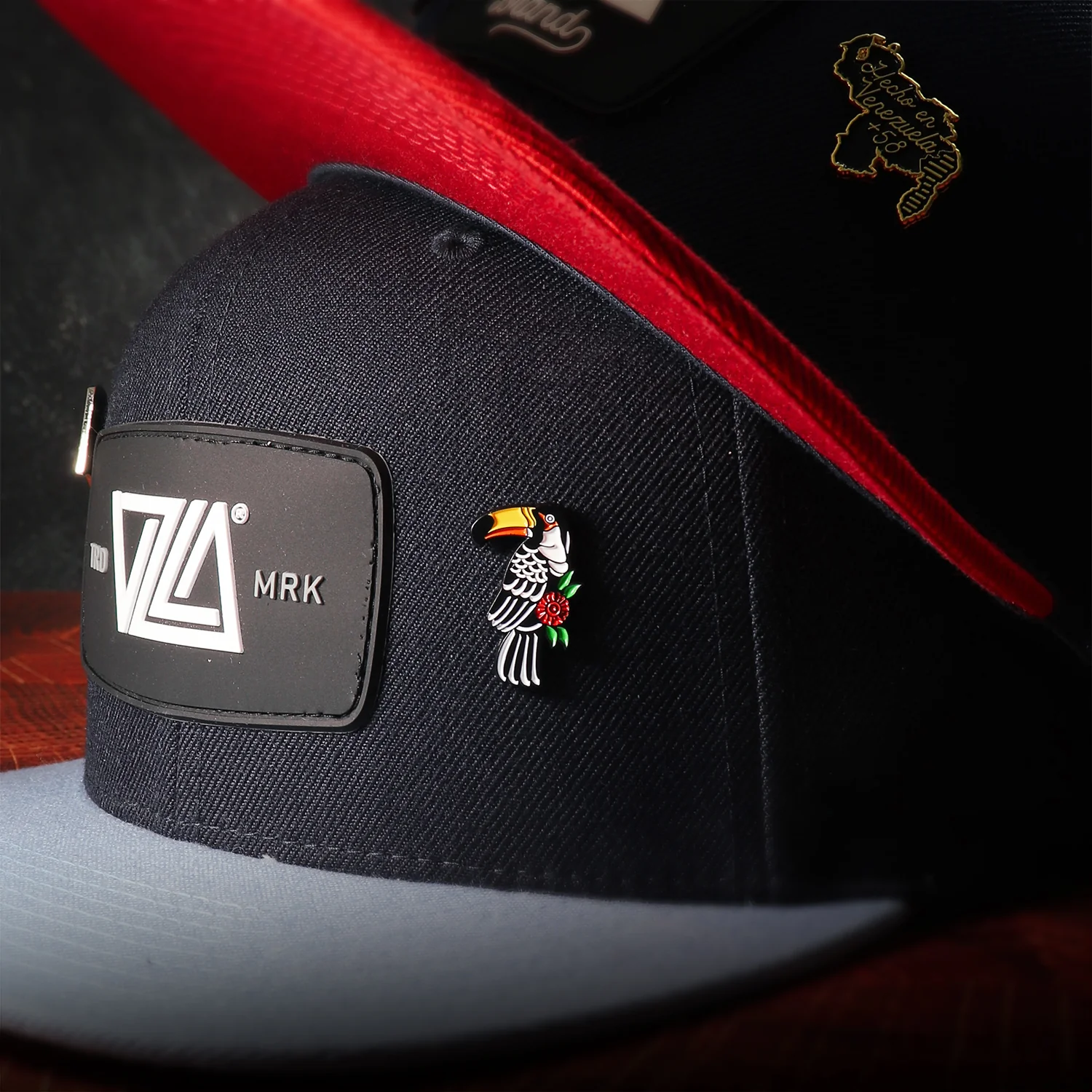 VZLA Tucán Pin - Image 2